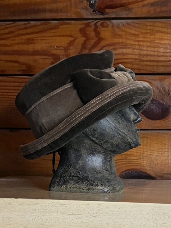 Vintage Green and Tan Pork Pie Style Velvet Hat with Bow, Lined main image 6